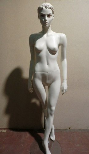 Mannequin vitrine poupée mode - poupée,
