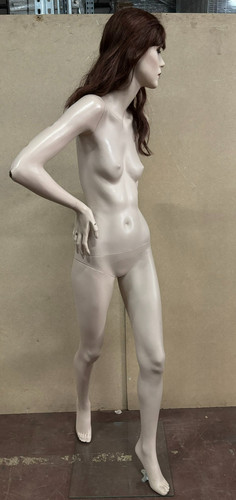 Mannequin poupée vitrine - poupée,