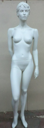Mannequin vitrine poupée - vitrine, mode