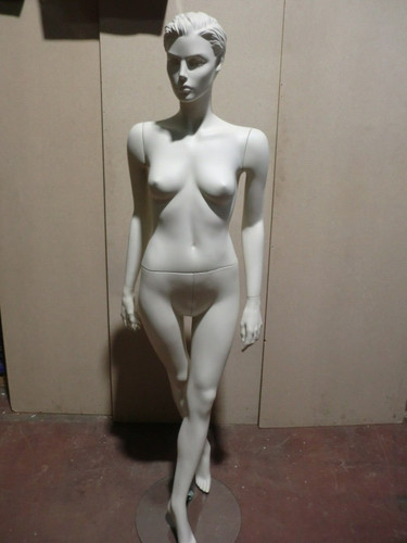 Mannequin vitrine poupée mode - mannequin,