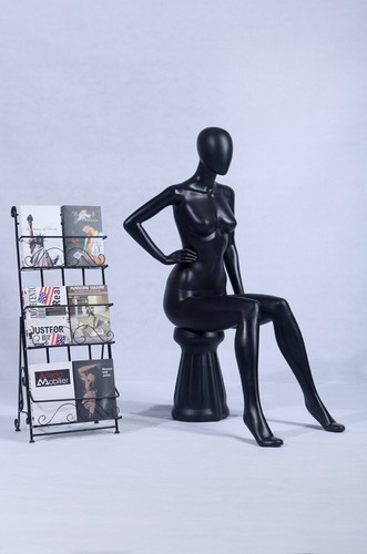 Mannequin vitrine noir - vitrine, mat